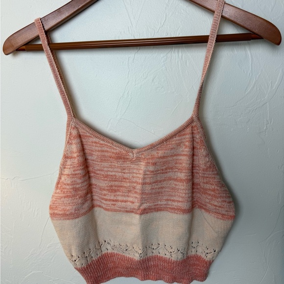 BCBGeneration Colorblock Crop Sweater Tank Top, NWOT Size Medium - Picture 3 of 7